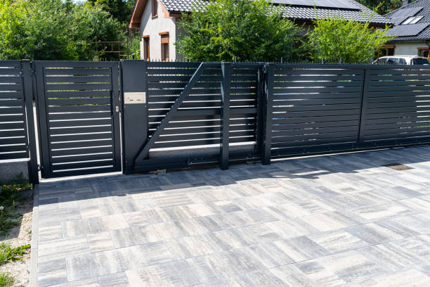 Best Interlocking Driveway Pavers  in Flora, IL